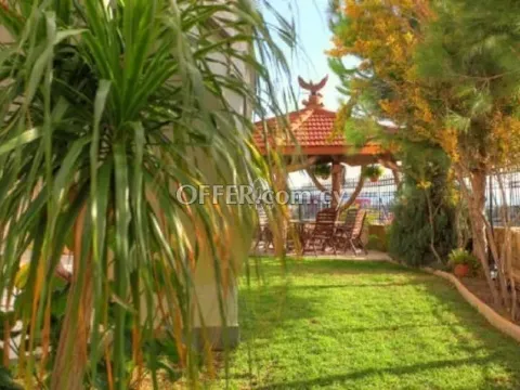 STUNNING DETACHED 6 BEDROOM VILLA IN PANTHEA - limassol - 10