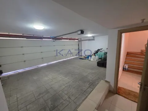 Spacious Semi-Detached House in Vibrant Kapsalos Area - 12