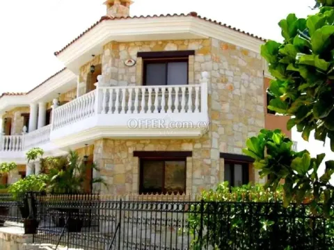 STUNNING DETACHED 6 BEDROOM VILLA IN PANTHEA - limassol - 8