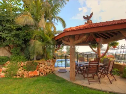 STUNNING DETACHED 6 BEDROOM VILLA IN PANTHEA - limassol - 7