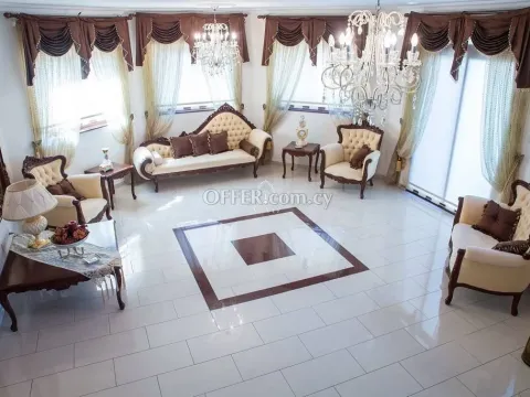 STUNNING DETACHED 6 BEDROOM VILLA IN PANTHEA - limassol - 5
