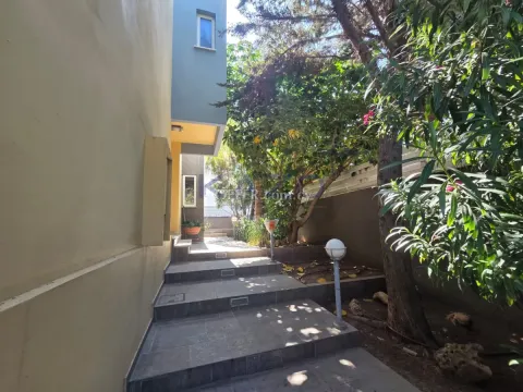 Spacious Semi-Detached House in Vibrant Kapsalos Area - 7