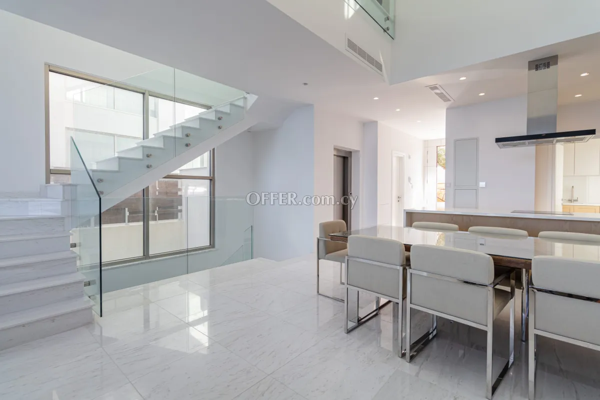 5 bed house for sale in Kissonerga Pafos - 1