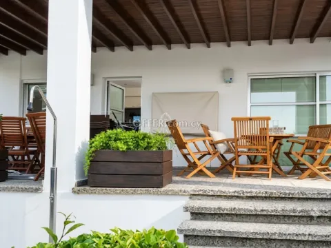 ELEGANT VILLA WITH SWIMMING POOL IN EPISKOPI LIMASSOL - 3