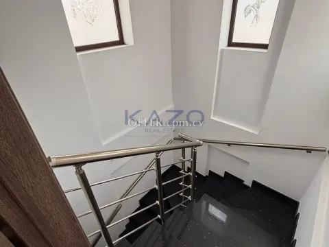 Spacious Five Bedroom House in Quiet Apostolos Andreas Area - 4