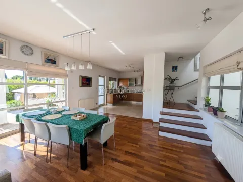 ELEGANT VILLA WITH SWIMMING POOL IN EPISKOPI LIMASSOL - 10