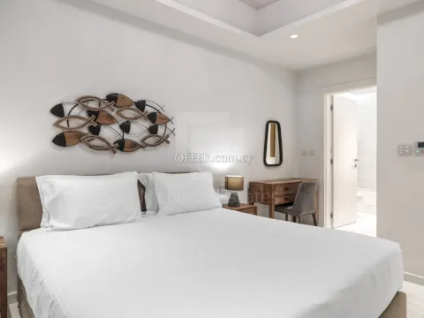 Beachfront three bedroom apartment in Pyrgos tourist area - 3
