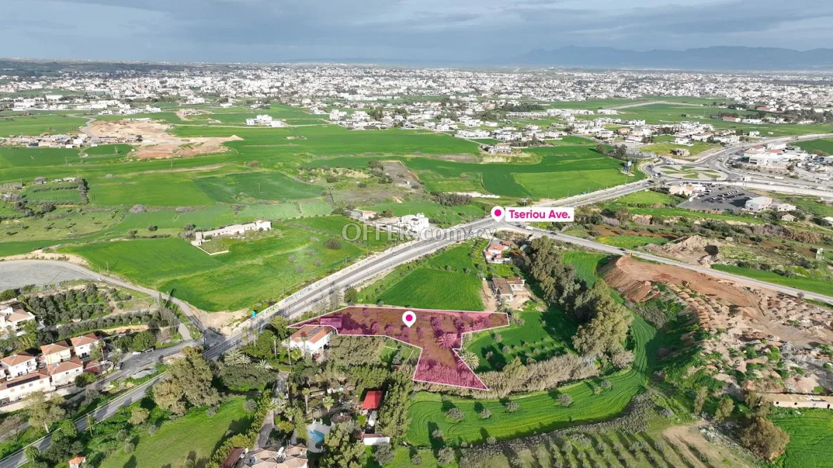Residential field in Tseri Nicosia - 2