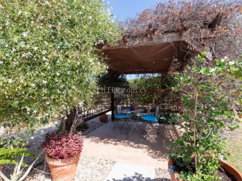 Spacious Three-Bedroom Home in Sunny Protaras with a Large Plot - 9