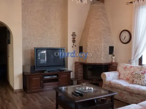 4 Bed Detached House for Sale in Archangelos, Nicosia - Main Photo