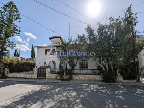 6 Bed Detached House for Sale in Agios Andreas, Nicosia - 3