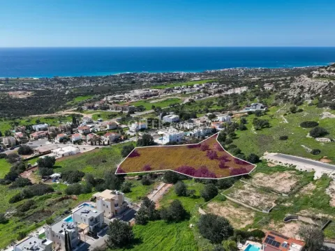 Share Residential field located in Pegeia Paphos - 2