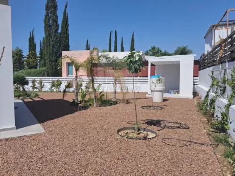 Beautiful Modern Bungalow Moni Limassol Cyprus - 5