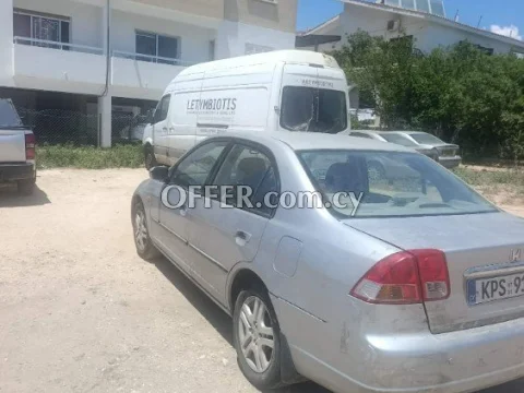 2001 Honda Civic Petrol Manual Sedan - 3