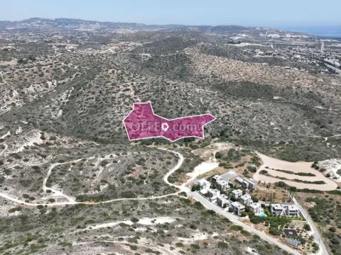 Share Residential field in Ayios Tychonas Limassol - 3