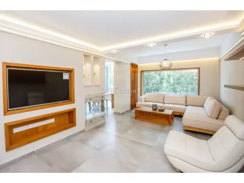 Three bedroom sea front apartment for rent next to Dassoudi park - Main Photo