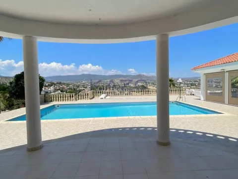 Spacious Five Bedroom Villa with Pool in Pyrgos Area - 11
