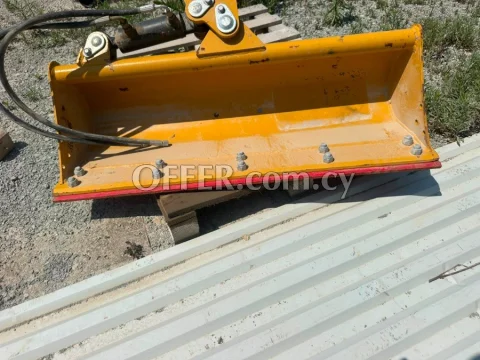 Brand new bucket for excavators 1.5tons-4.5tons - Main Photo