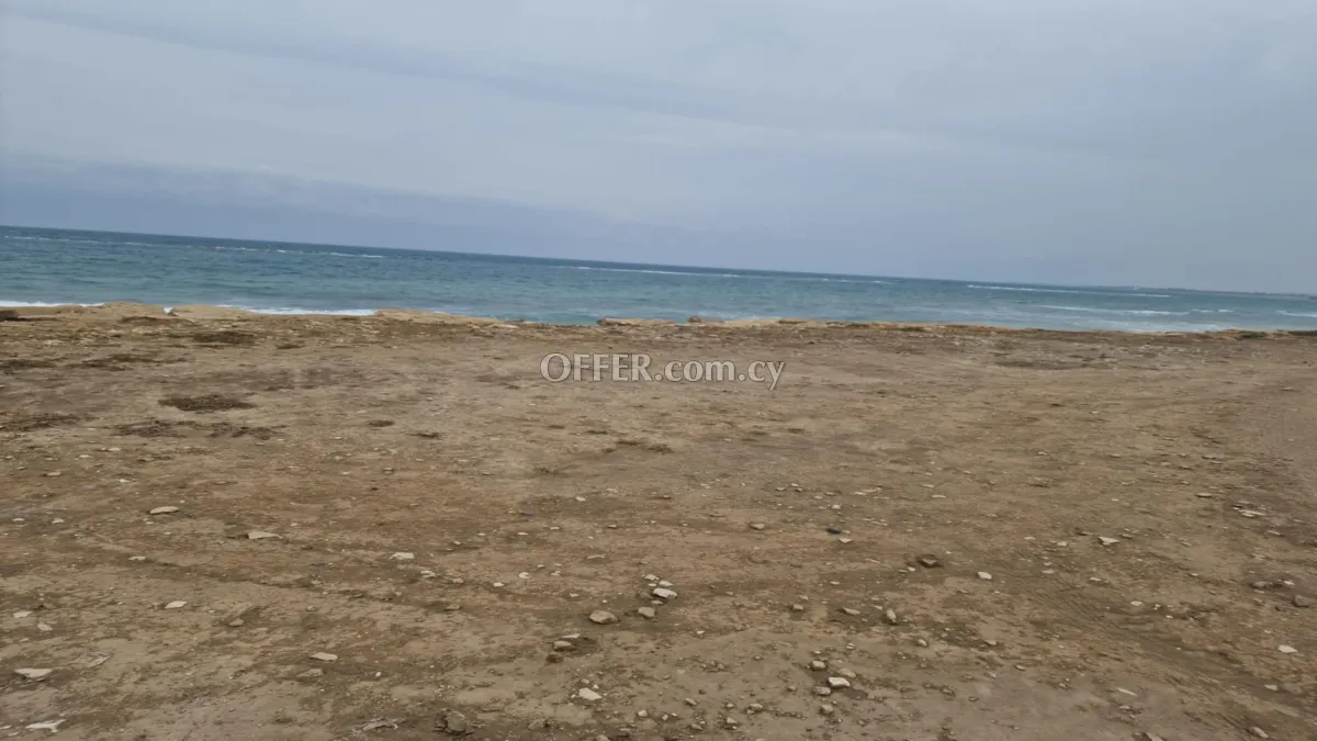 Καινούργιο Πωλείται €1,250,000 Τεμάχιο (Οικιστικό) Περιβόλια Λάρνακα Λάρνακα - 1