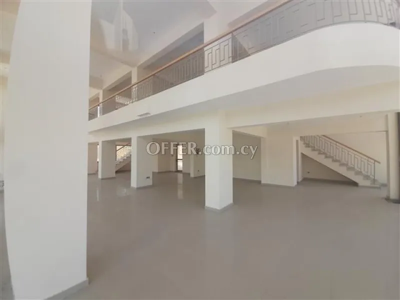 Καινούργιο Πωλείται €1,350,000 Κτίριο Άγιος Δομέτιος Λευκωσία - 9
