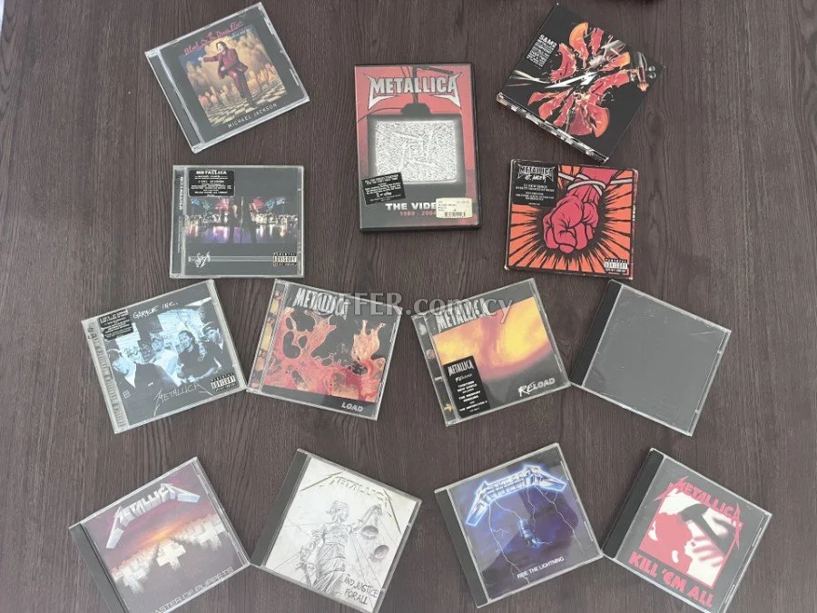 METALLICA Original CDs, DVDs. and Blu-Ray - 1