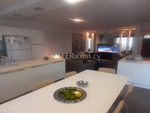 Καινούργιο Πωλείται €420,000 Κτίριο Στρόβολος Λευκωσία - 3