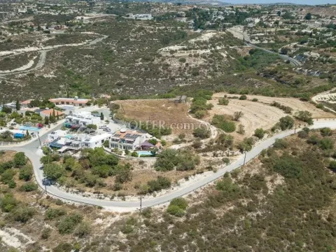 Καινούργιο Πωλείται €610,000 Τεμάχιο (Οικιστικό) Τσάδα Πάφος - Main Photo