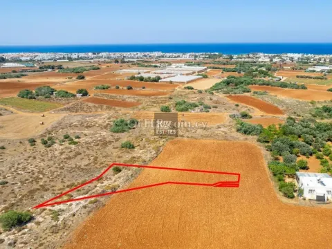 Shared residential field in Paralimni - Main Photo