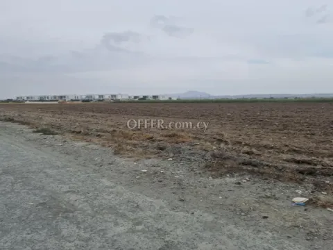 Καινούργιο Πωλείται €1,250,000 Τεμάχιο (Οικιστικό) Περιβόλια Λάρνακα Λάρνακα - 3