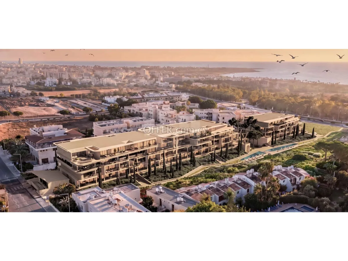 Contemporary three bedroom Penthouse in Tombs of the Kings area in Paphos - 5