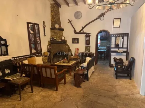 2-bedroom Village House 80 sqm in Lofou - Main Photo
