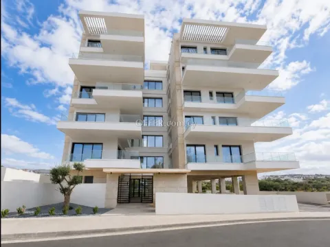 Modern Three Bedroom Apartment for Rent in Konia - Main Photo