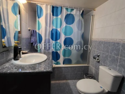 House in Limassol suburbs built in 660m2 plot which can be used as 2 separate residents - 6