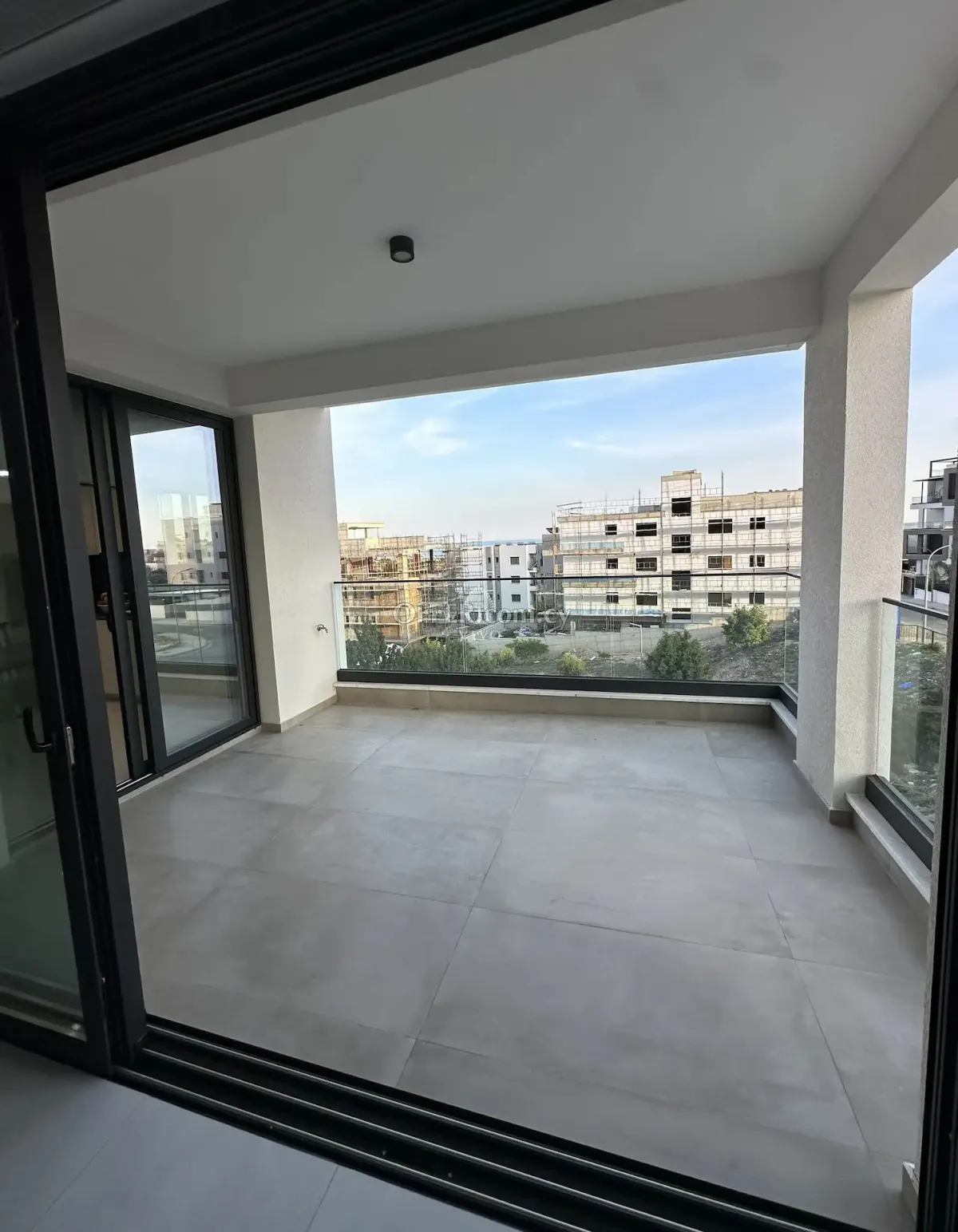 MODERN 2 BEDROOM APARTMENT IN GERMASOGEIA - 3