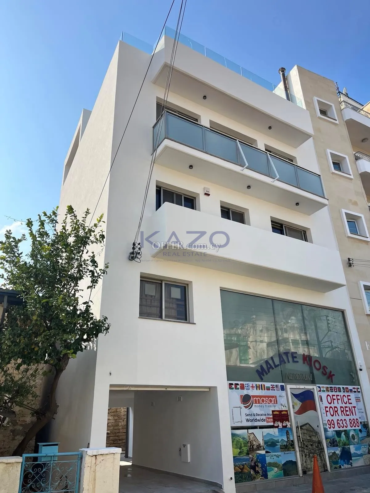 Seafront Furnished Penthouse in Lively Agia Triada - 3