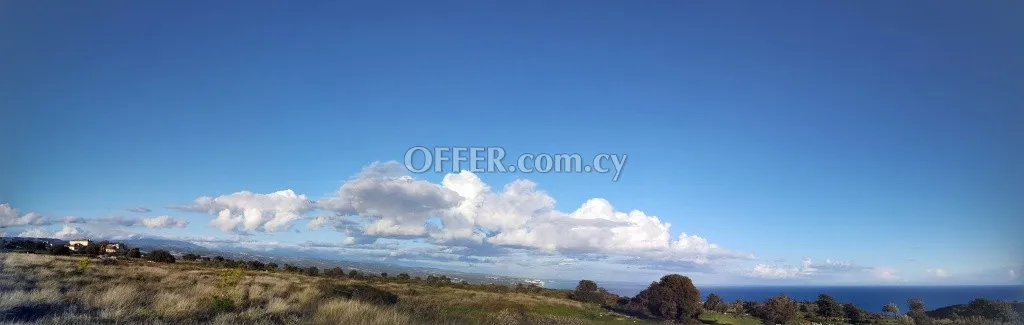 5-bedroom Detached Villa 700 sqm in Pissouri - 1