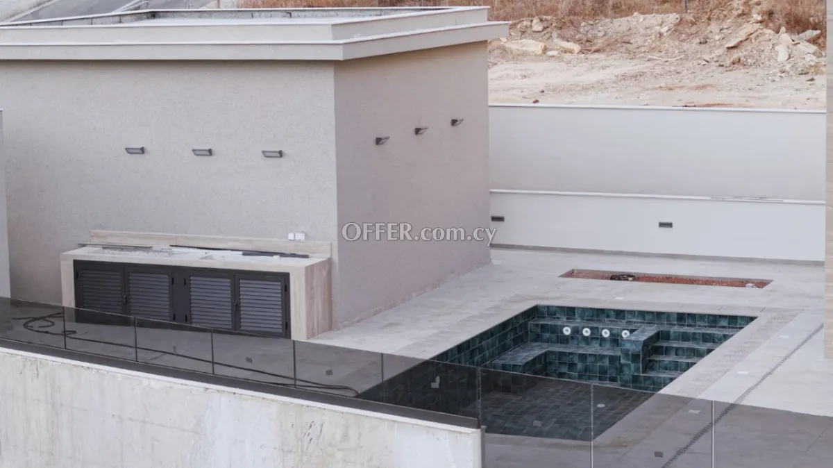House (Detached) in Agios Tychonas, Limassol for Sale - 11