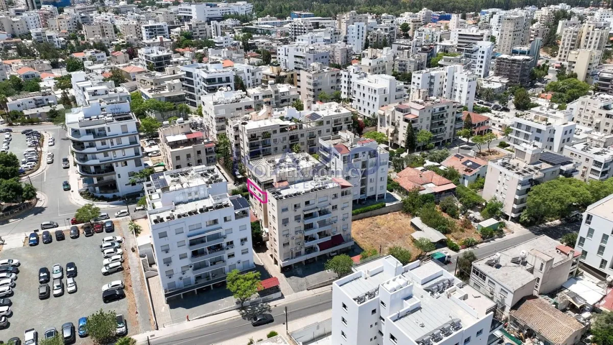 Three Bedroom Apartment in Agioi Omologites, Nicosia - 13