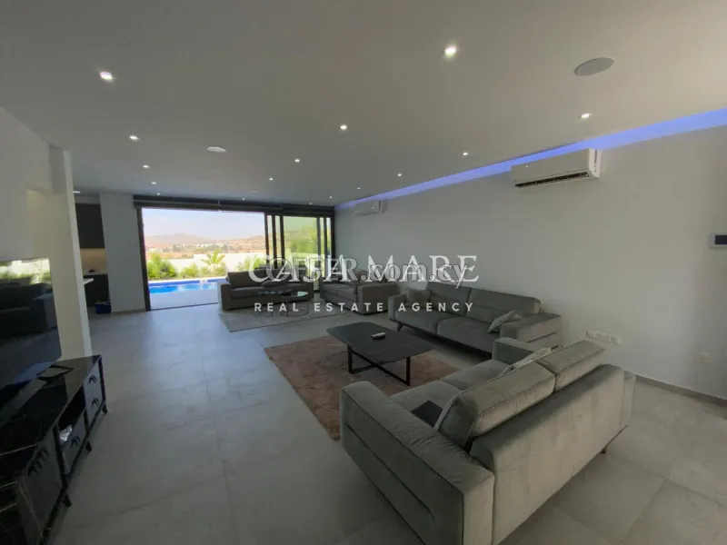 Luxury 3 Bedroom House in Oroklini, Larnaca - 8