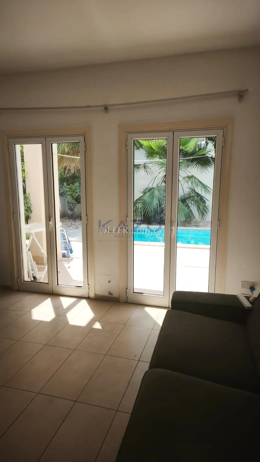 Fully Furnished House with Pool in Agios Tychonas - 12