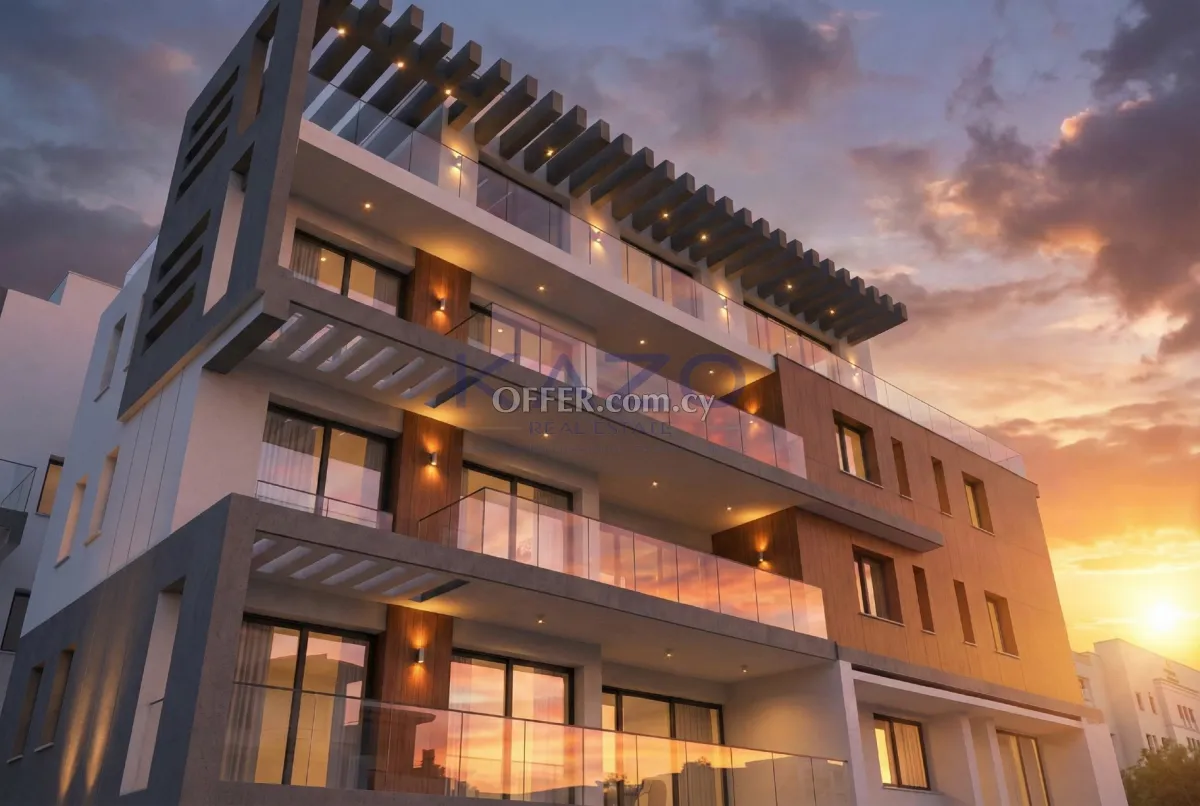 Spacious Top Floor Apartment in Central Papas Area - 7