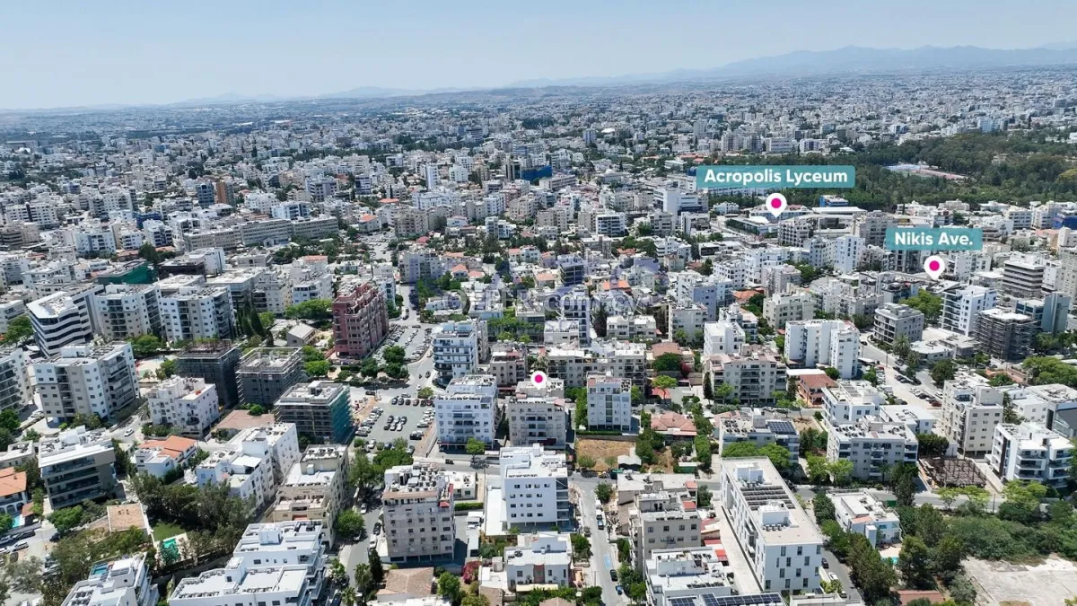 Three Bedroom Apartment in Agioi Omologites, Nicosia - 12
