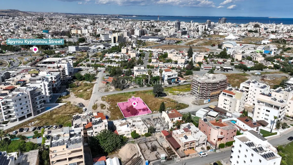Three Bedroom House in Sotiros Quarter Larnaca - 9