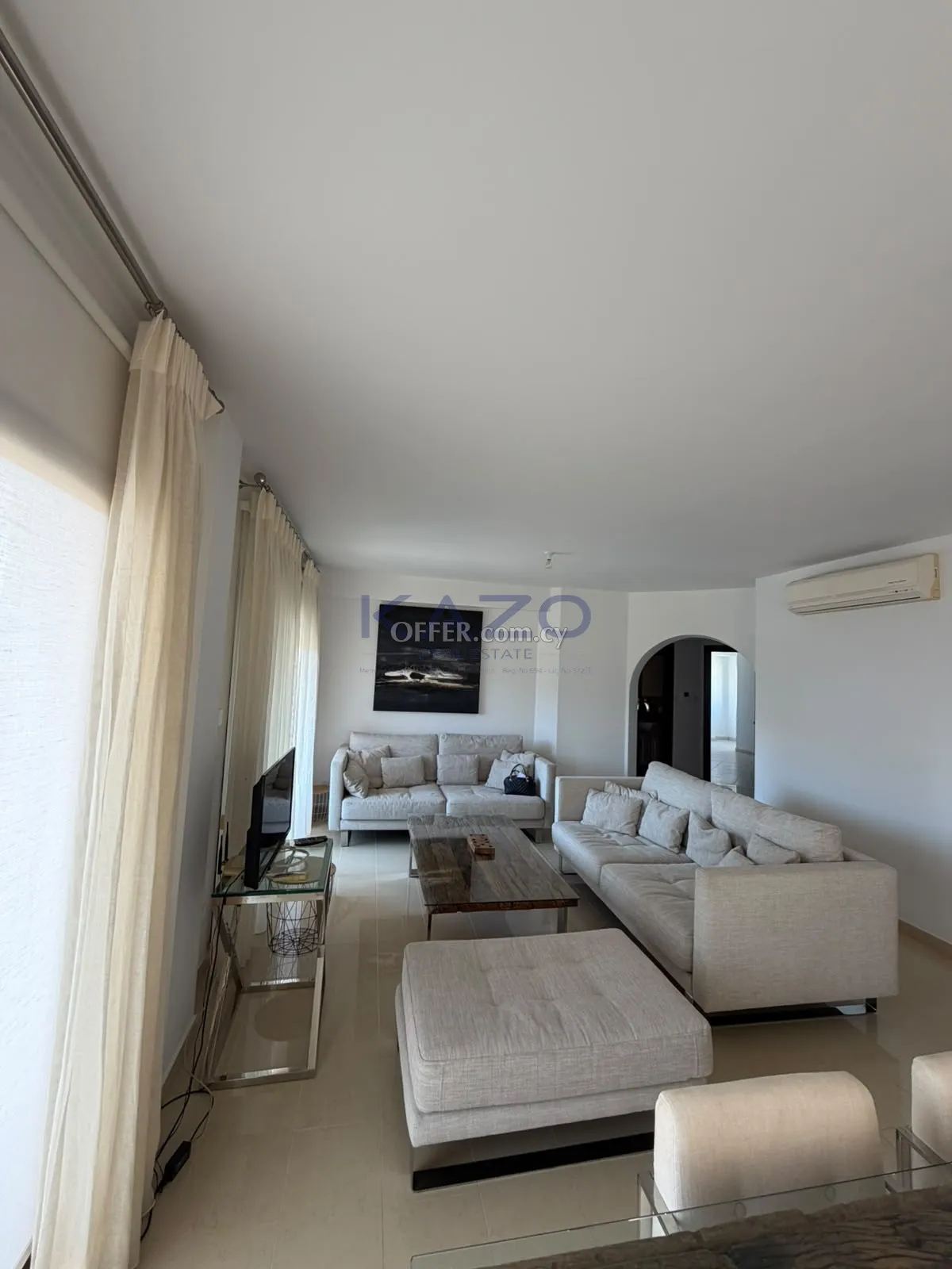 Spacious 3 Bedroom Apartment in Vibrant Kato Paphos - 11