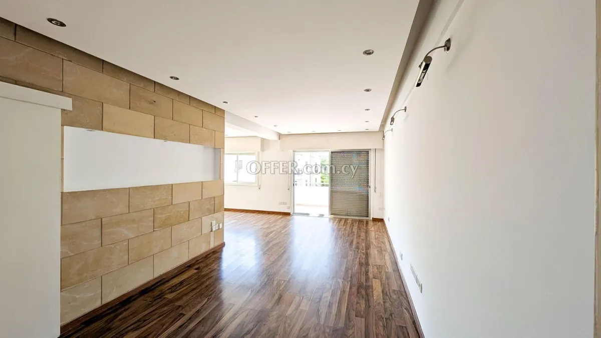 Three Bedroom Apartment in Agioi Omologites Nicosia - 6