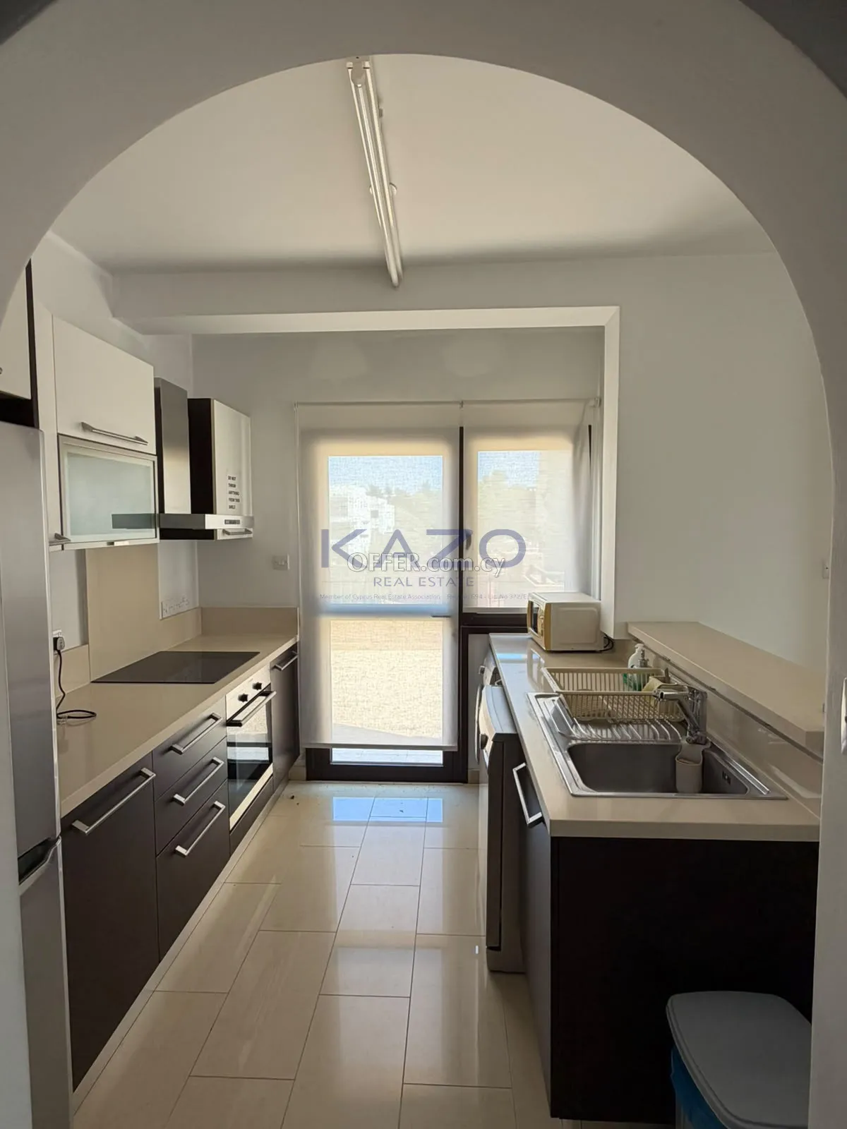 Spacious 3 Bedroom Apartment in Vibrant Kato Paphos - 9