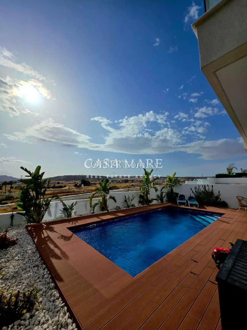 Μodern 3-bedroom house in Oroklini, Larnaca - 4