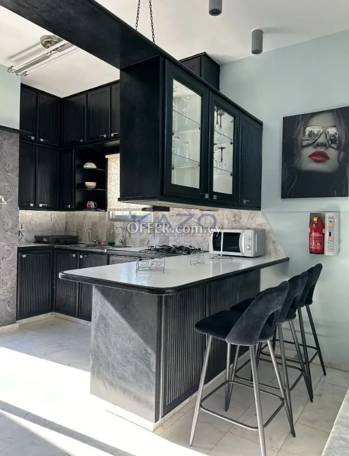 Spacious Three Bedroom Apartment in Vibrant Germasoyeia - 8