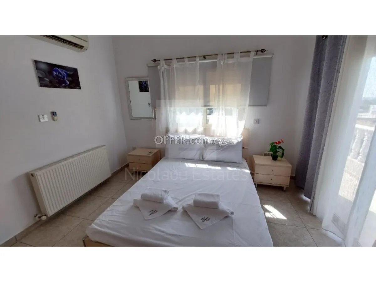 Three bedroom resale villa in Peyia area of Paphos - 5
