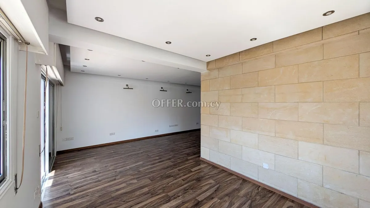 Three Bedroom Apartment in Agioi Omologites Nicosia - 5